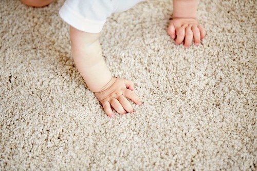 Benefits of Using Environmentally Friendly Cleaning Products for Rugs